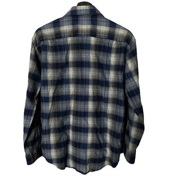 Pendleton Flannel Wool Button Down Shirt Medium - Picture 3 of 3